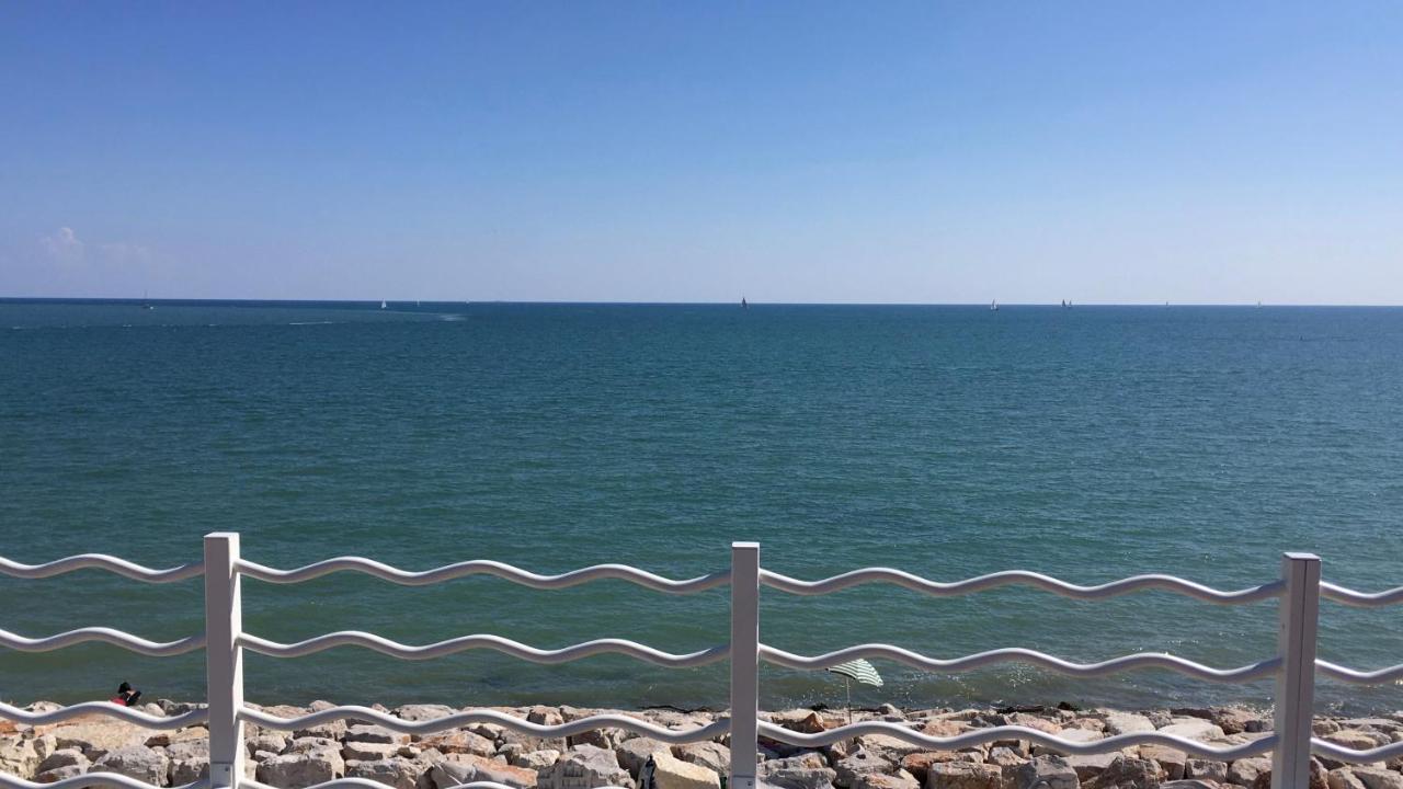Ca Dell'Angelo - Caorle Aparthotel Екстериор снимка